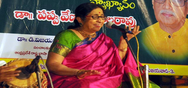 Padmashri Aruna Sairam presents vocal concert